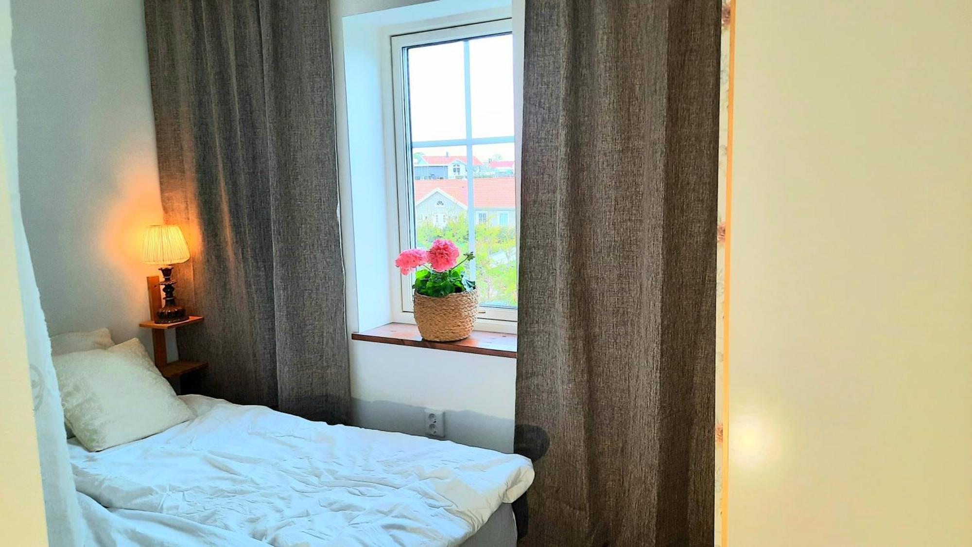 Boende - Stuga Naera Naturen, 3 Km Till Motala Centrum, Elbilsladdning Finns Pa Tomten - Privat Vaerd Exteriör bild